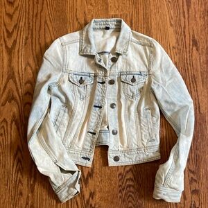 American Eagle faded denim jean jacket